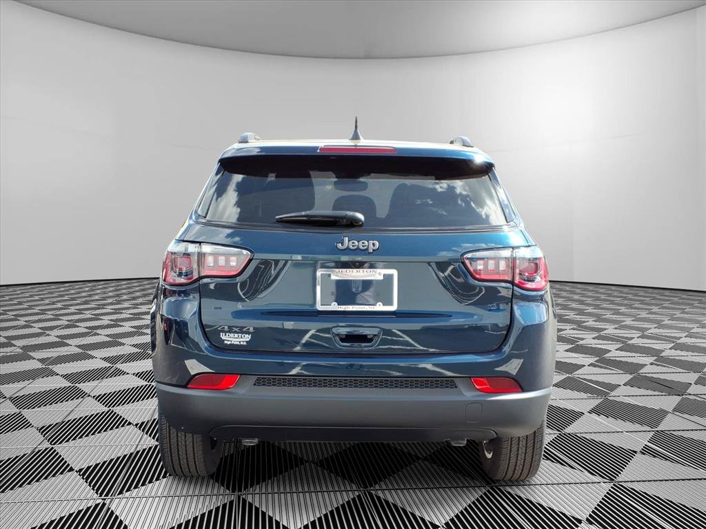 New 2026 Jeep Compass Latitude AWD/4WD image 6