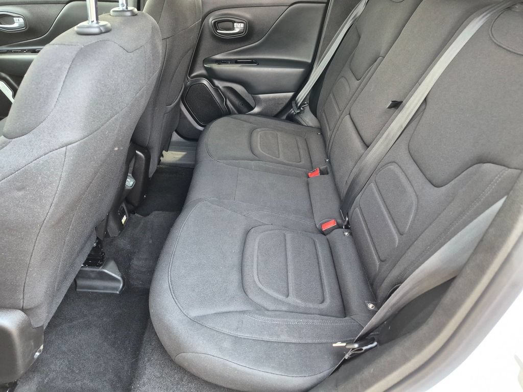 Used 2022 Jeep Renegade Latitude w/ Convenience Group AWD/4WD image 23