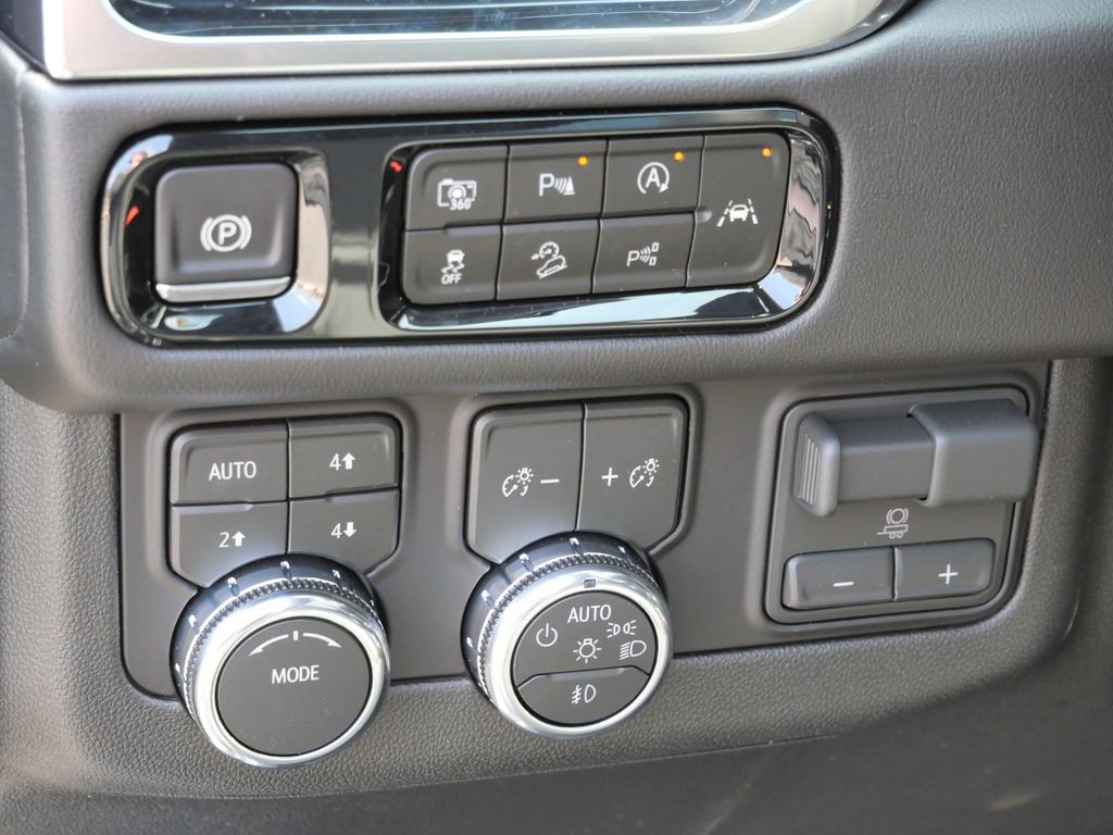 New 2026 GMC Yukon Elevation AWD/4WD image 45