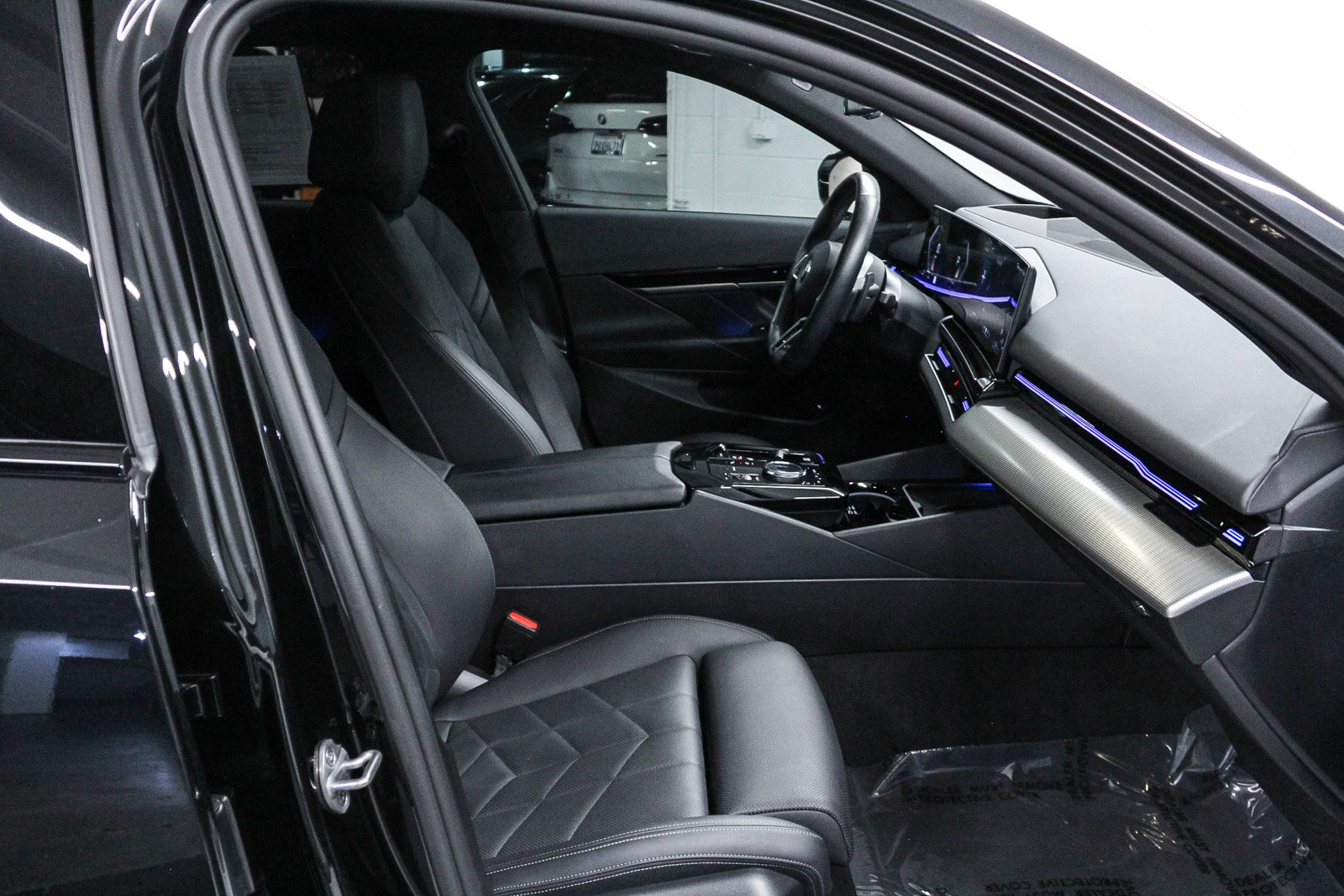 Certified 2024 BMW 530i 530i w/ M Sport Package image 18