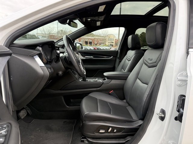 Used 2023 Cadillac XT5 Premium Luxury image 13