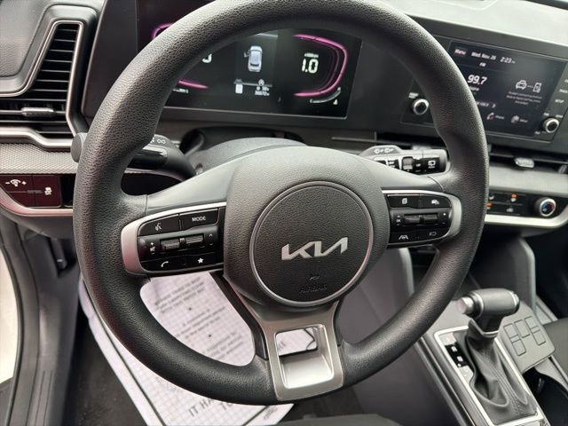 Used 2024 Kia Sportage LX image 12