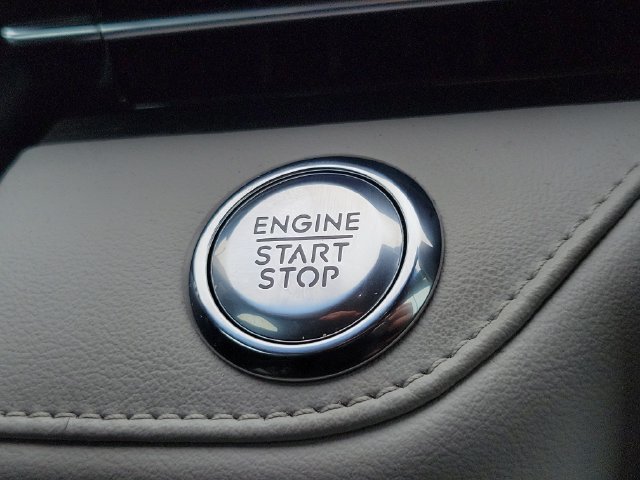 Used 2024 Lincoln Nautilus Reserve w/ Equipment Group 202A AWD/4WD image 18