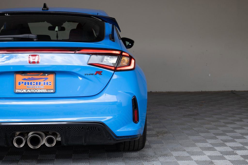 Used 2025 Honda Civic Type R image 13
