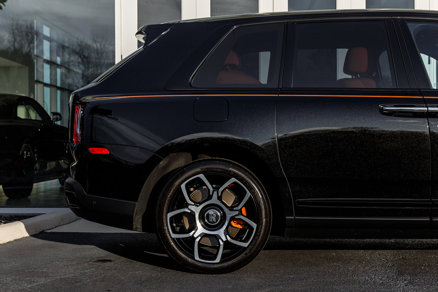 Certified 2024 Rolls-Royce Cullinan Black Badge w/ Driver's Package image 16