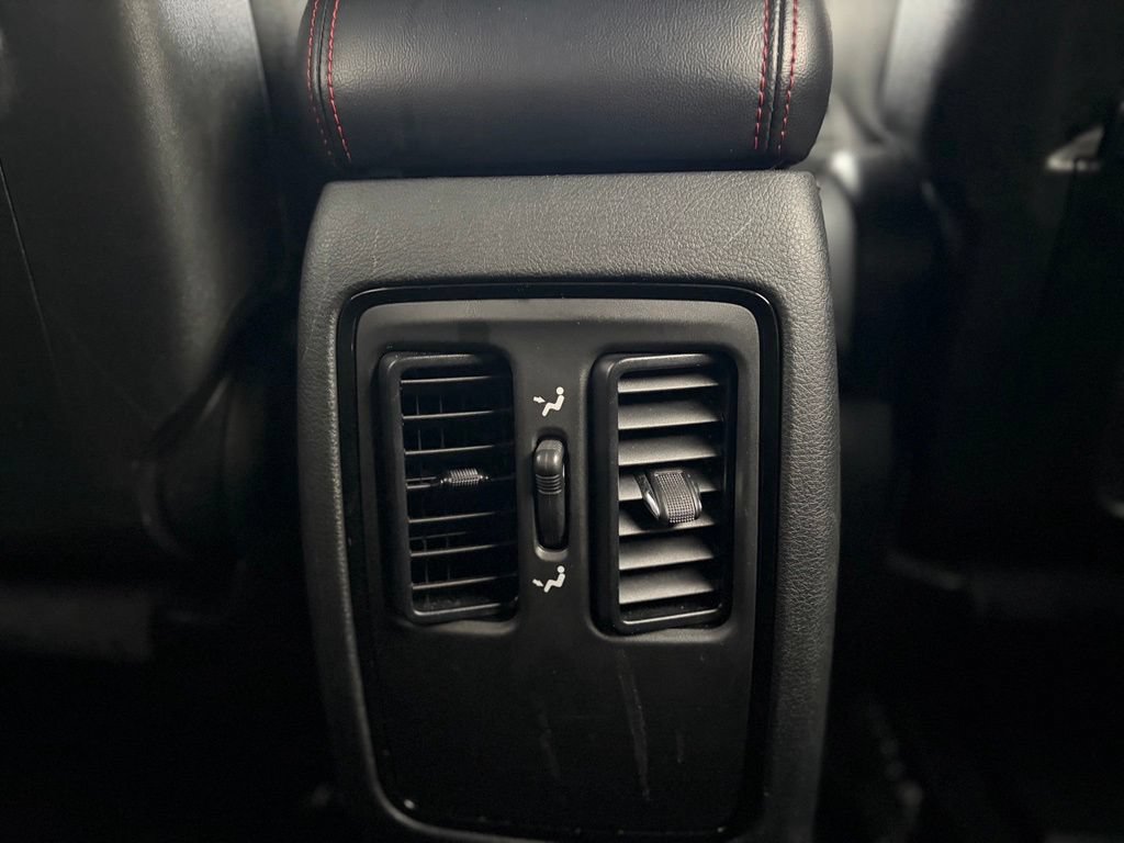 Used 2025 Dodge Durango GT AWD/4WD image 16