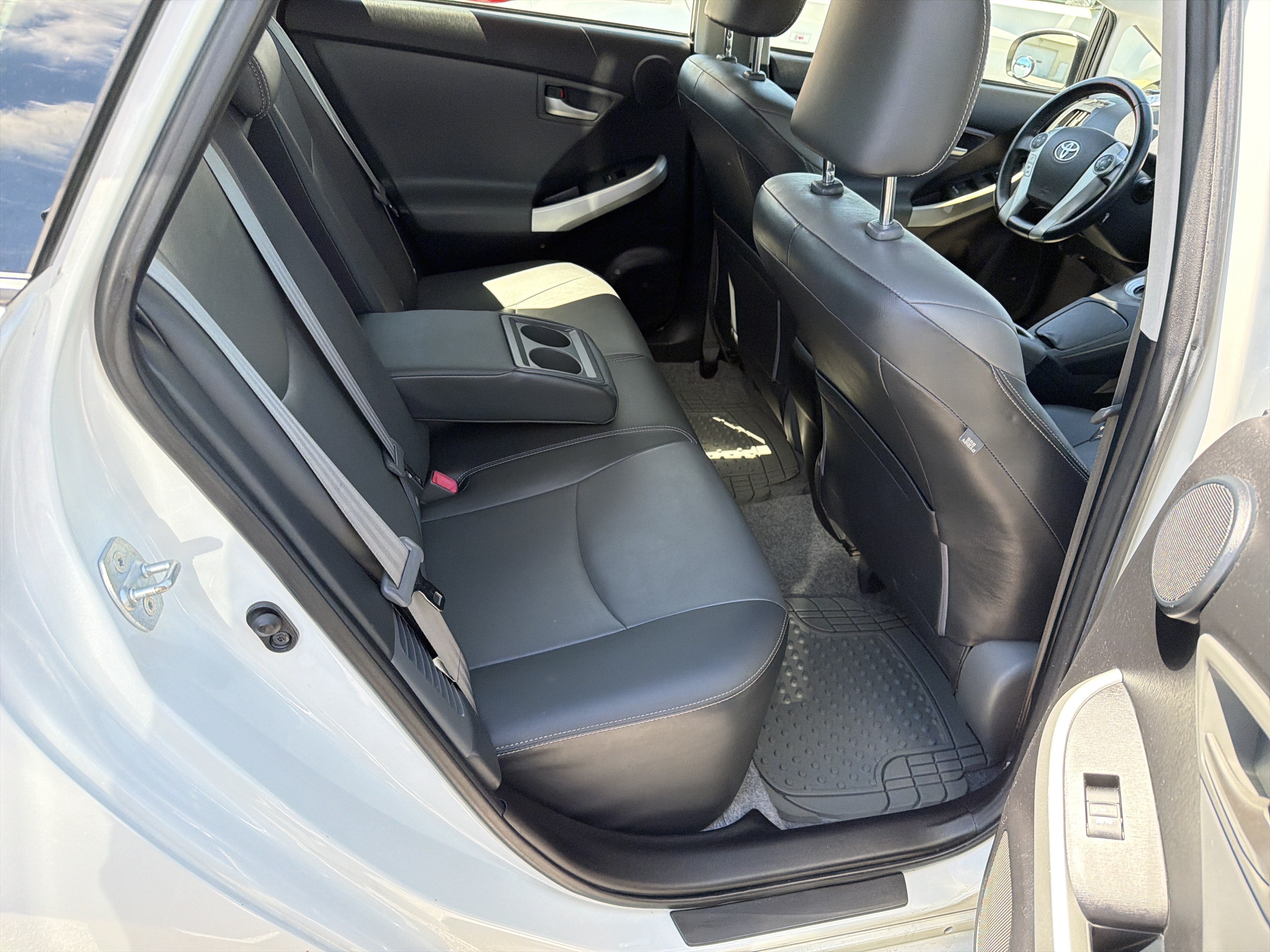 Used 2013 Toyota Prius Four w/ Deluxe Solar Roof Pkg FWD image 53