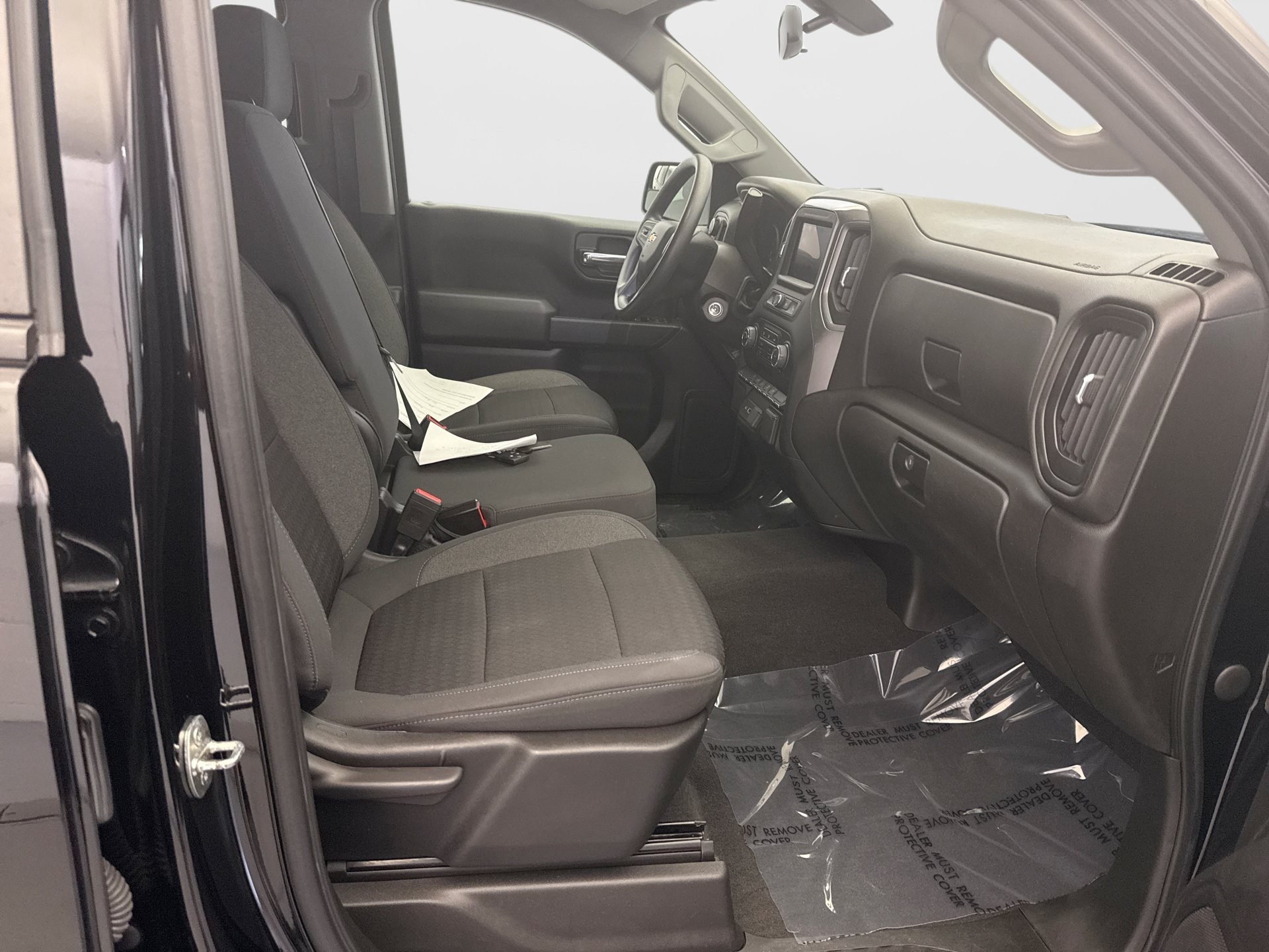 Used 2022 Chevrolet Silverado 1500 Custom AWD/4WD image 16