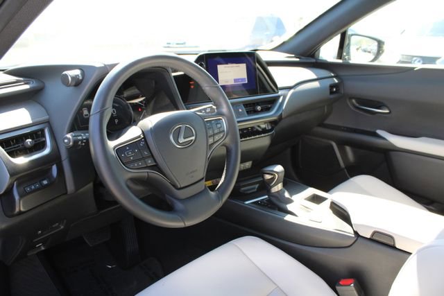Certified 2024 Lexus UX 250h FWD image 12