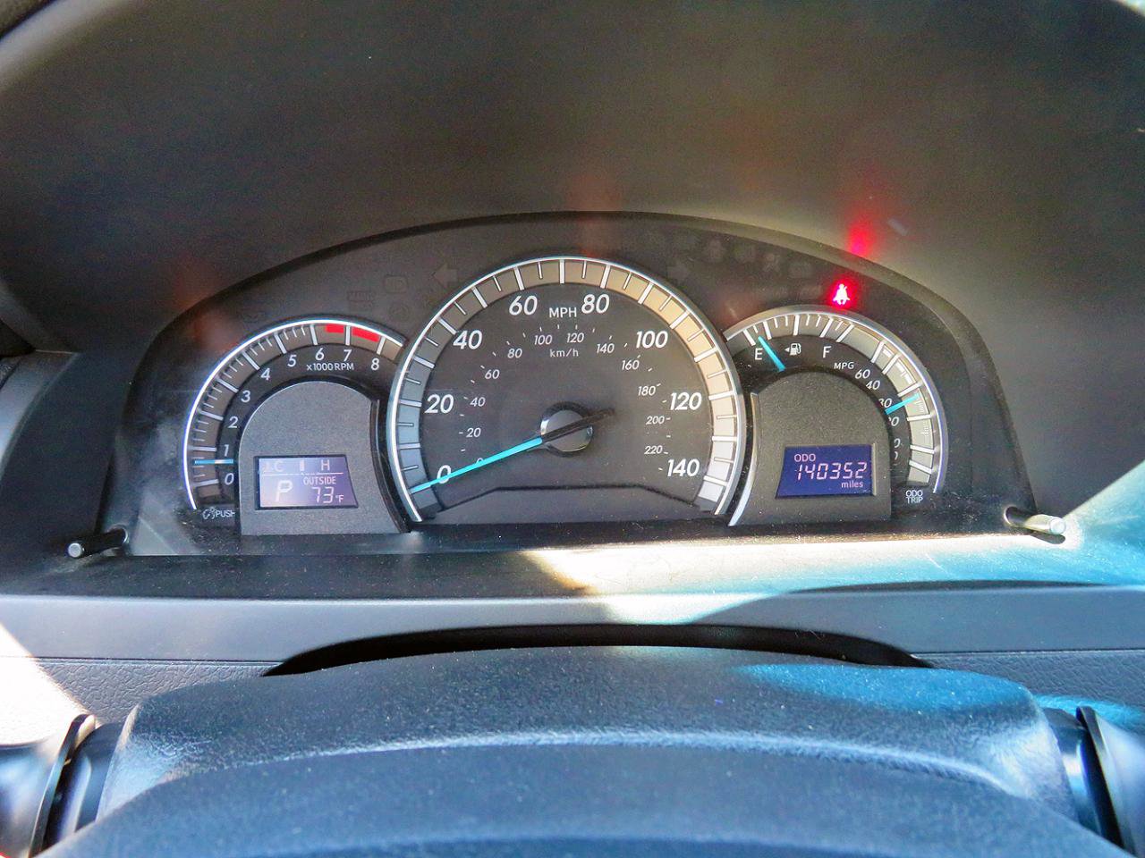 Used 2012 Toyota Camry SE FWD image 32