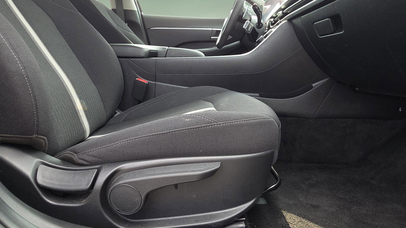 Used 2025 Hyundai Sonata SEL image 15