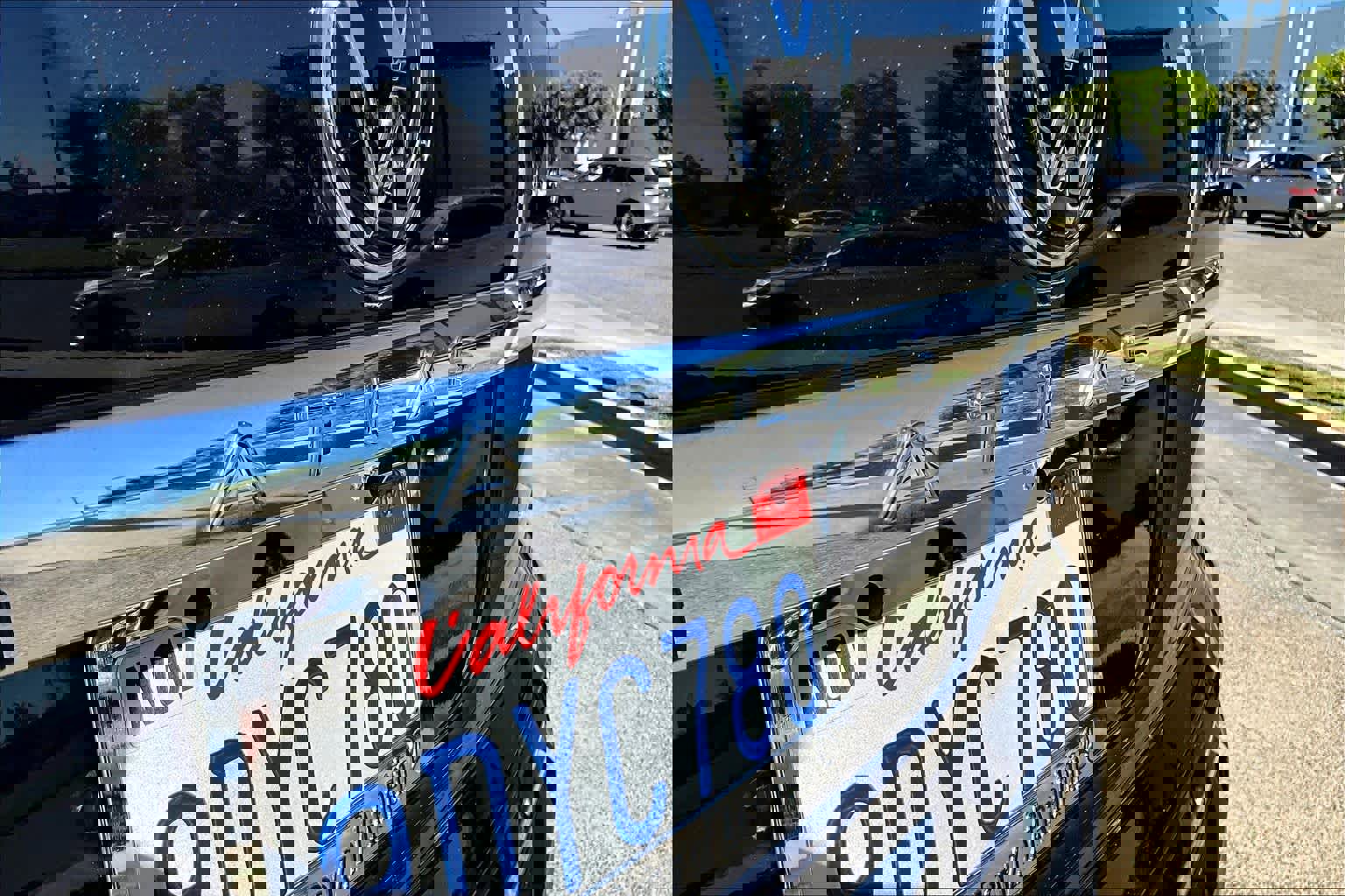 Used 2023 Volkswagen Atlas Cross Sport SE image 9