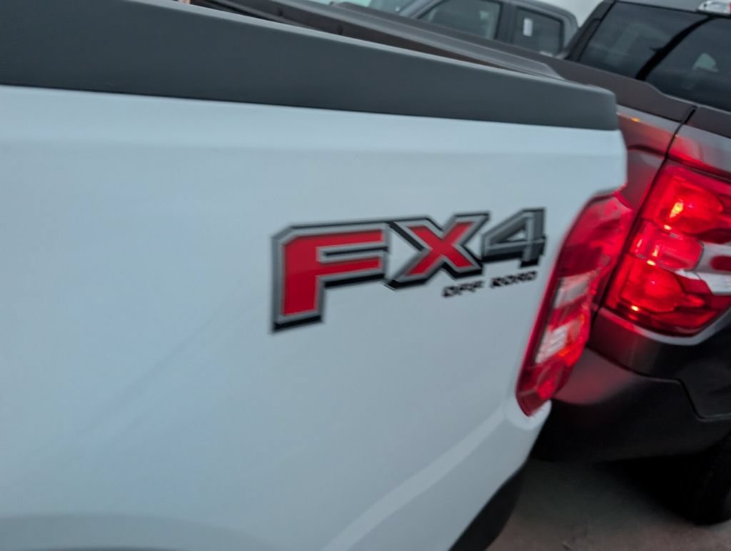 New 2026 Ford Maverick XLT w/ XLT Luxury Package AWD/4WD image 12