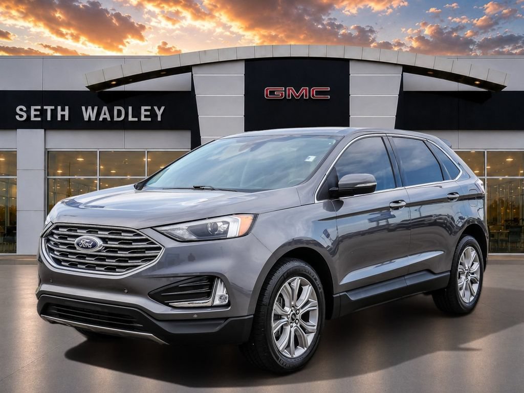 Used 2023 Ford Edge Titanium AWD/4WD image 3