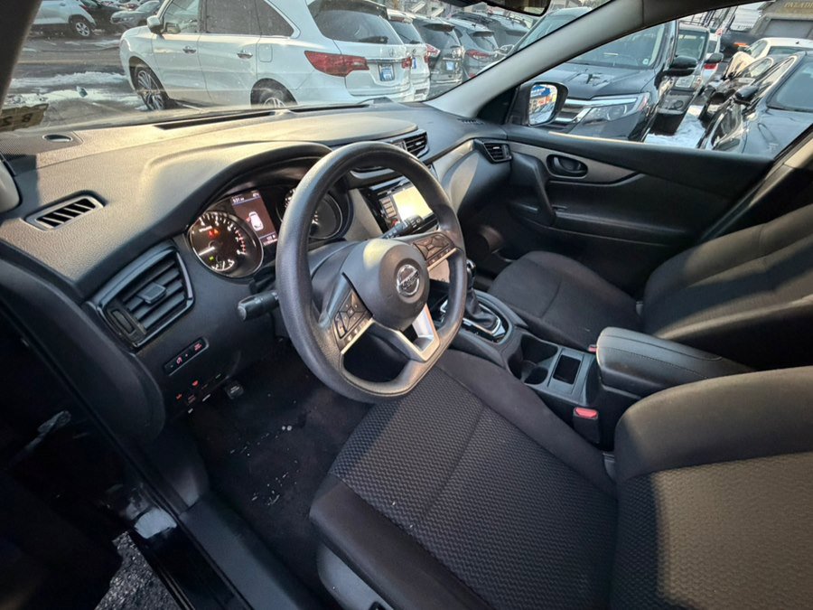 Used 2020 Nissan Rogue Sport S w/ Appearance Package image 12