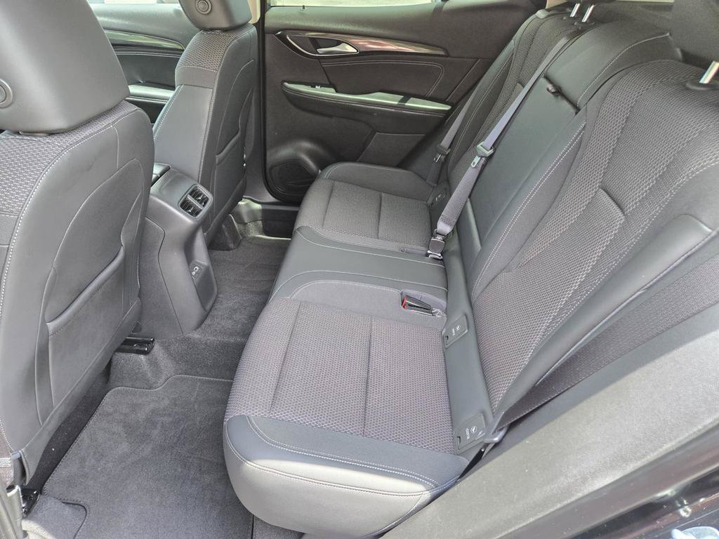 Used 2022 Buick Envision Preferred w/ Sport Touring Package FWD image 17