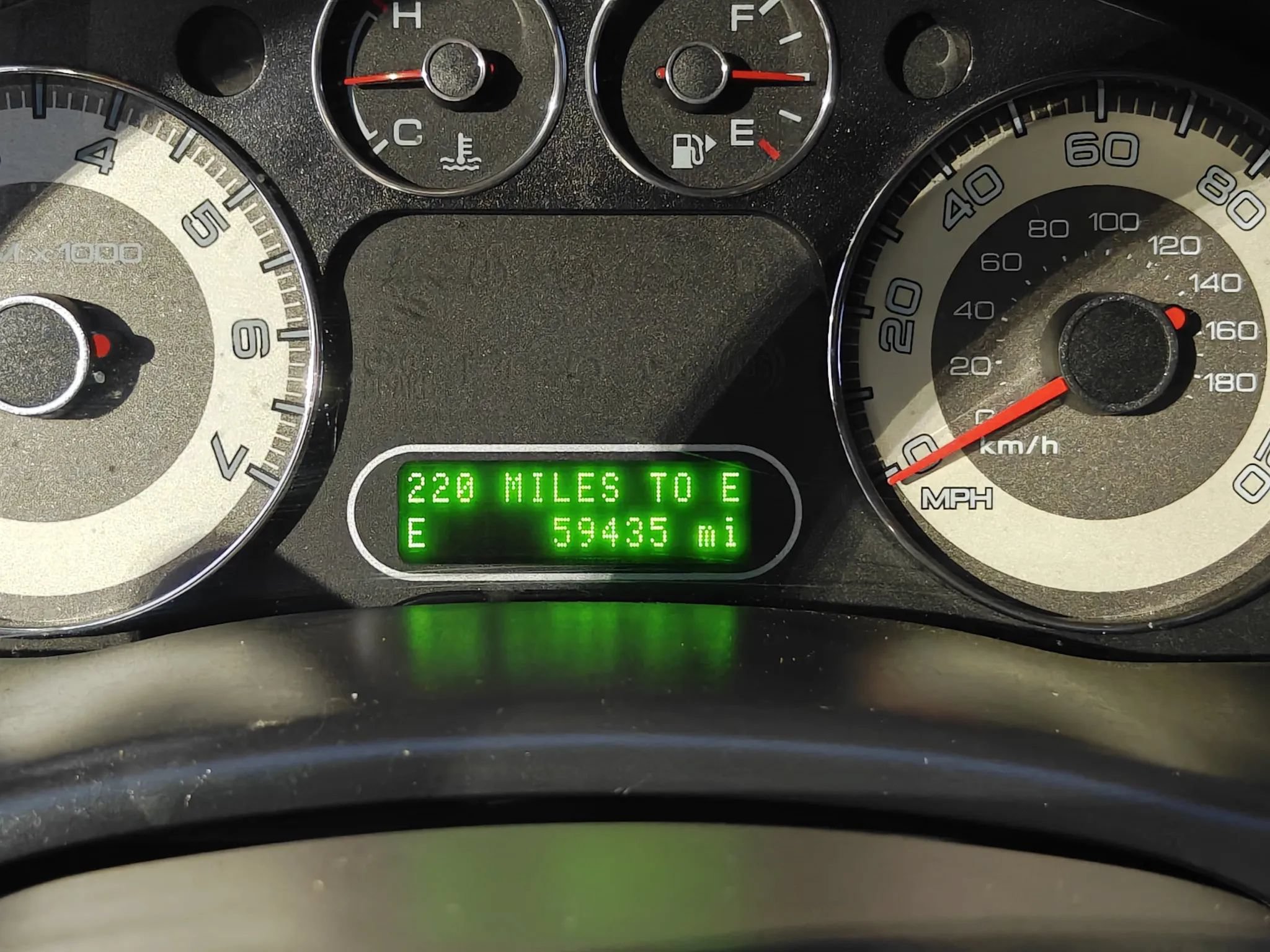 Used 2008 Ford Taurus X Limited FWD image 4
