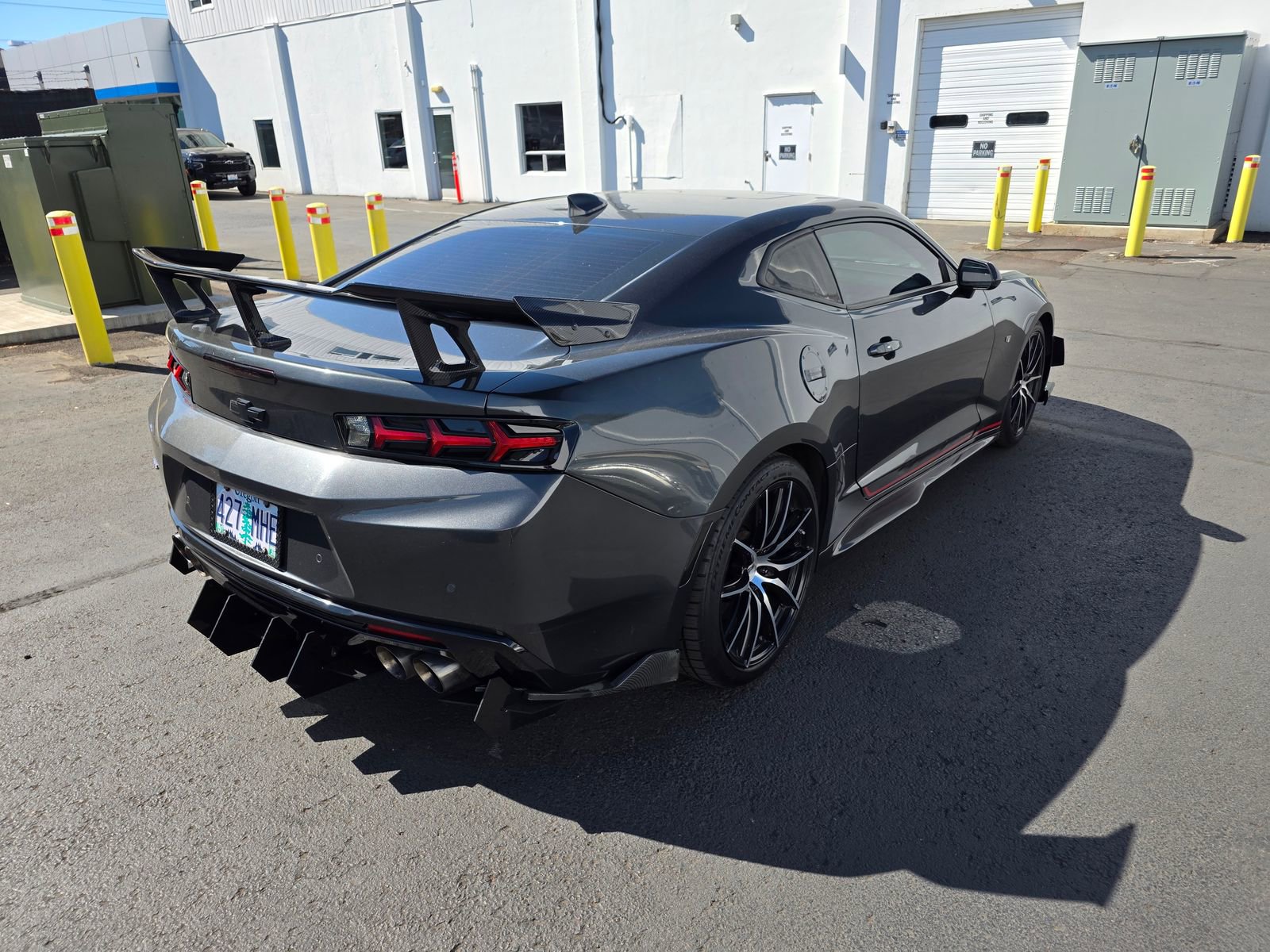 Used 2018 Chevrolet Camaro SS RWD image 5