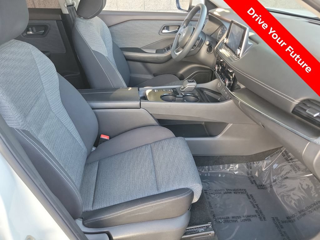 Certified 2021 Nissan Rogue SV FWD image 18