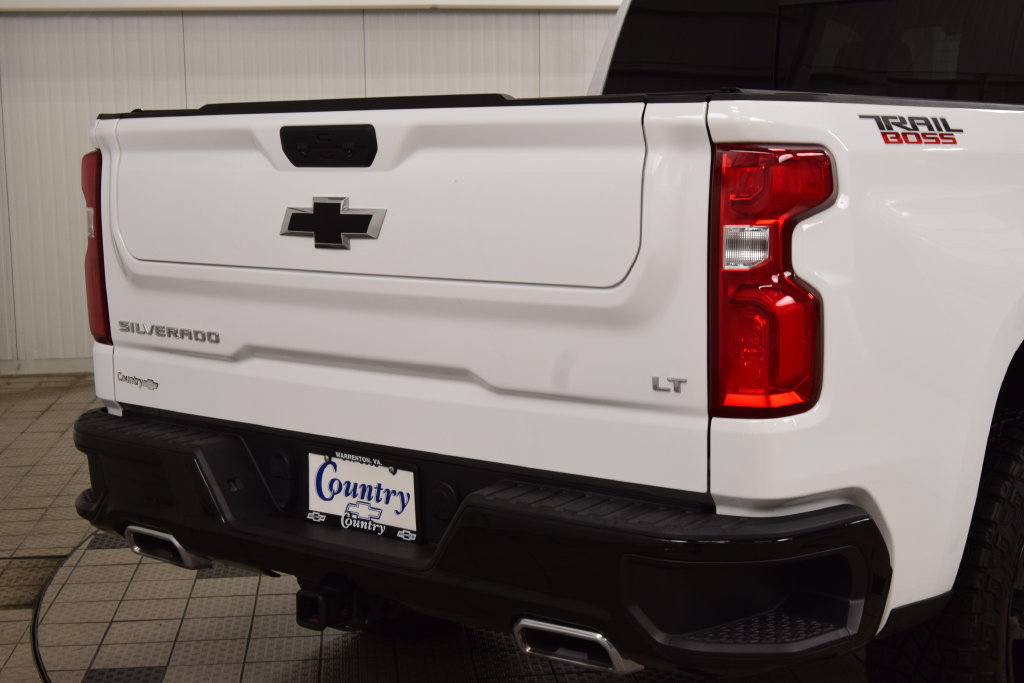 Used 2024 Chevrolet Silverado 1500 LT Trail Boss w/ Convenience Package II AWD/4WD image 24