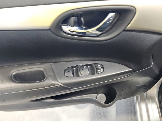 Used 2016 Nissan Sentra S FWD image 11