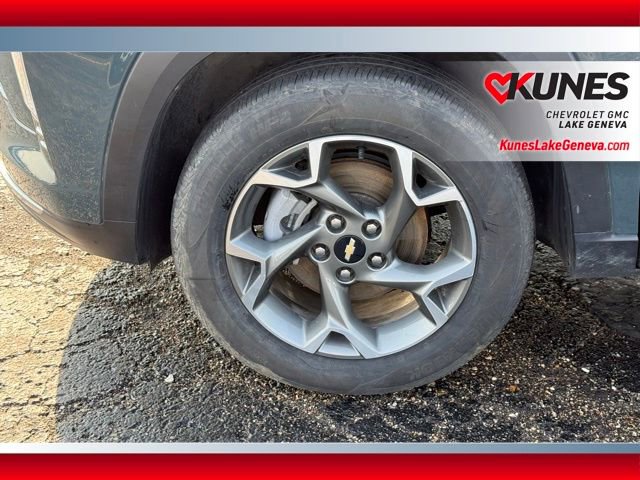 Used 2025 Chevrolet Trax LT image 13