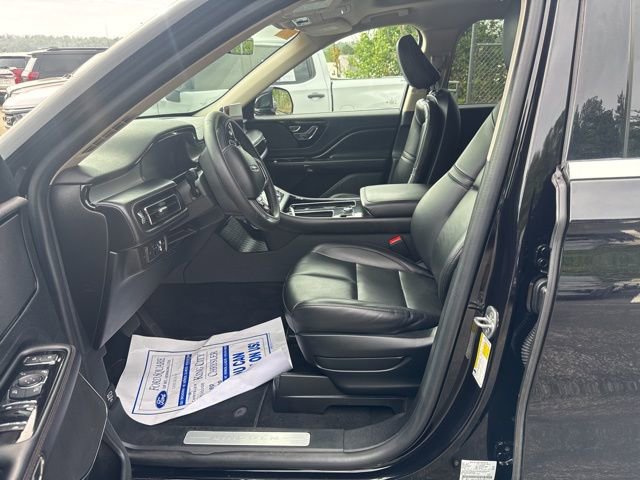 Used 2022 Lincoln Aviator 2WD w/ Premium Package image 8