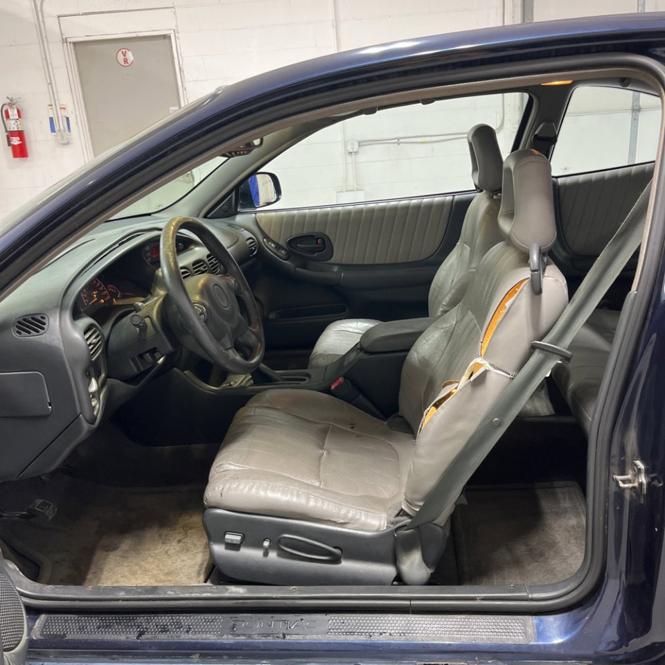 Used 2001 Pontiac Grand Prix GTP w/ Opt Pkg 1 image 14