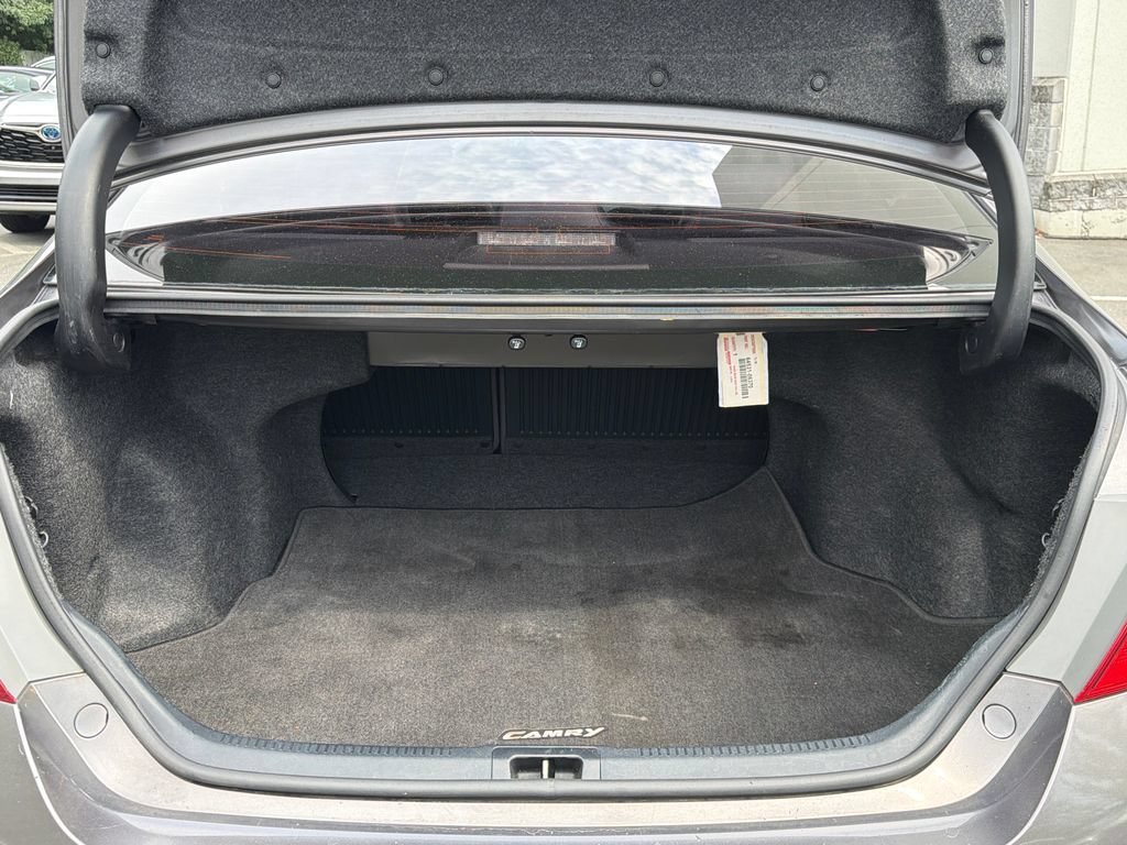 Used 2015 Toyota Camry XSE w/ Moonroof Package FWD image 12