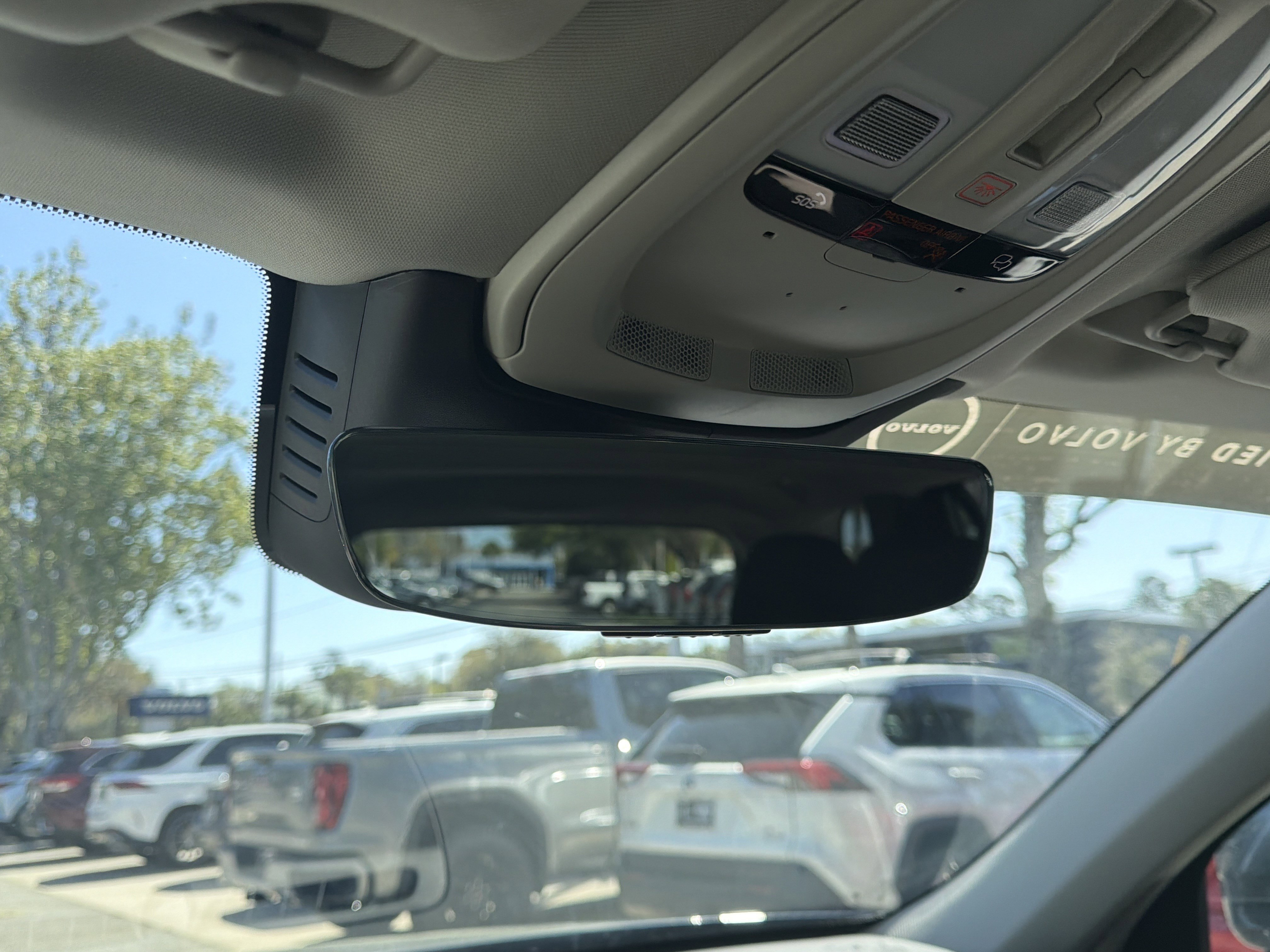 Used 2025 Volvo XC90 B6 Plus image 27