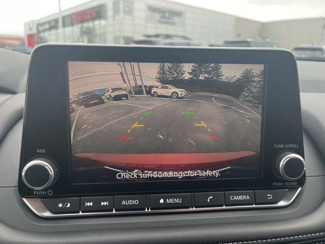 Used 2025 Nissan Rogue S image 18