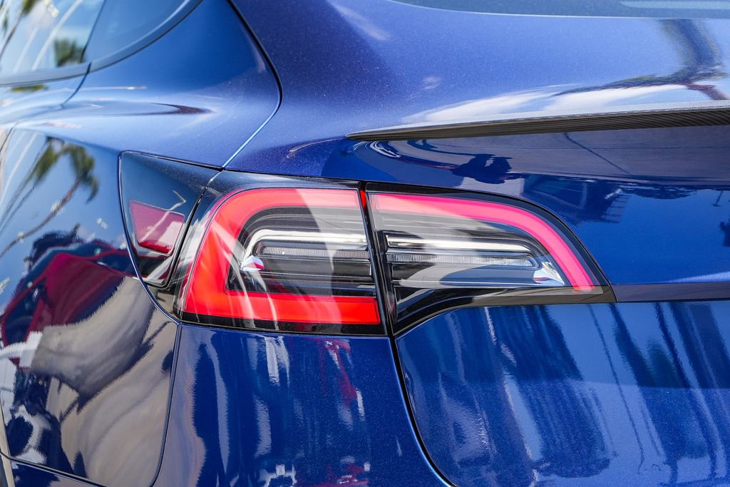 Used 2023 Tesla Model 3 Performance image 10