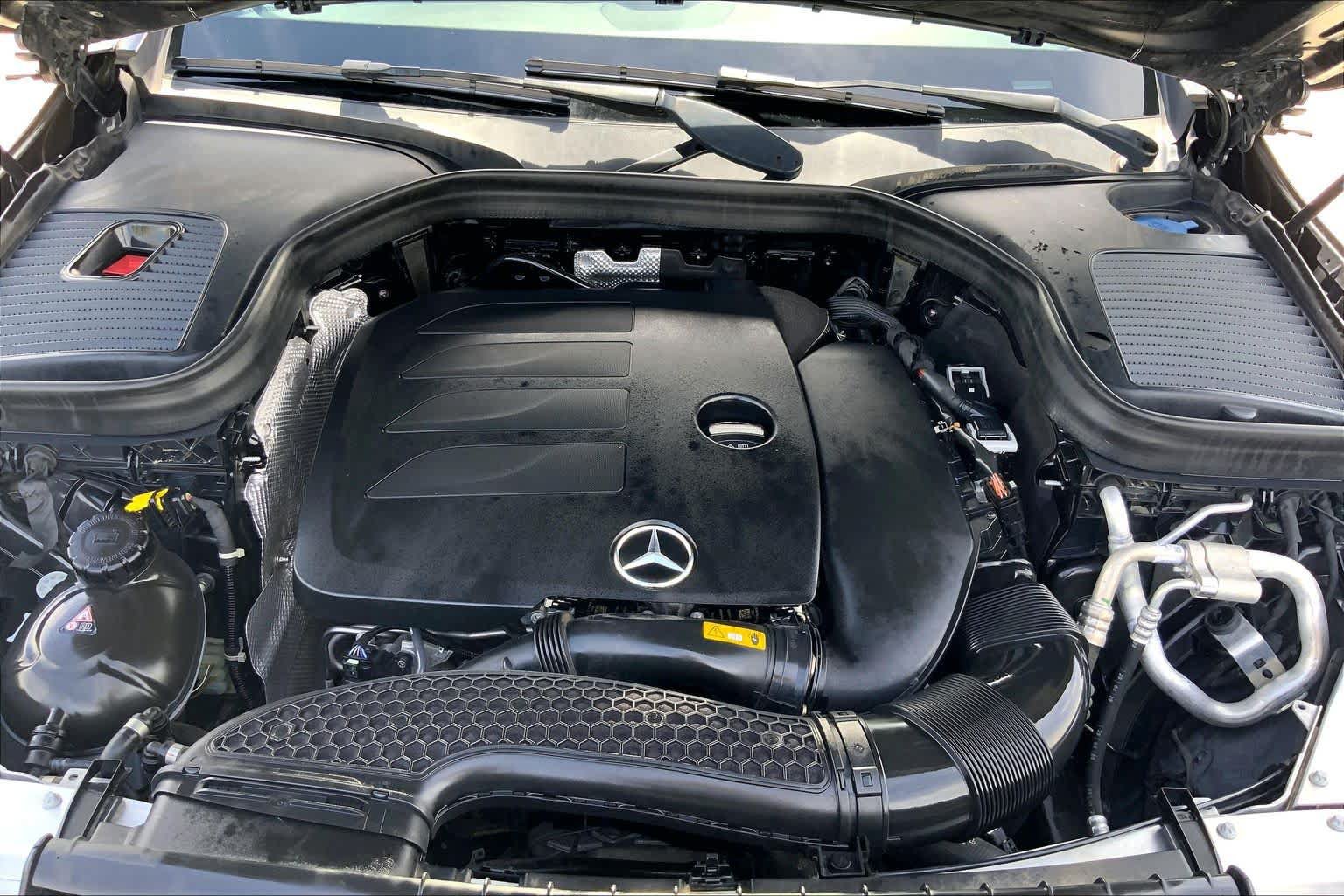 Used 2021 Mercedes-Benz GLC 300 4MATIC image 27