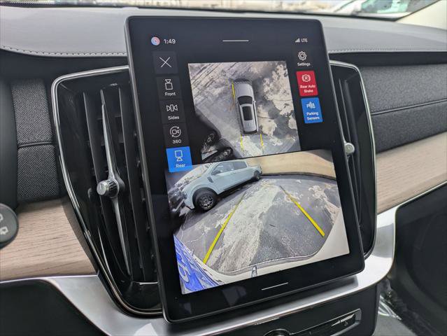 Used 2025 Volvo XC90 B6 Plus image 19