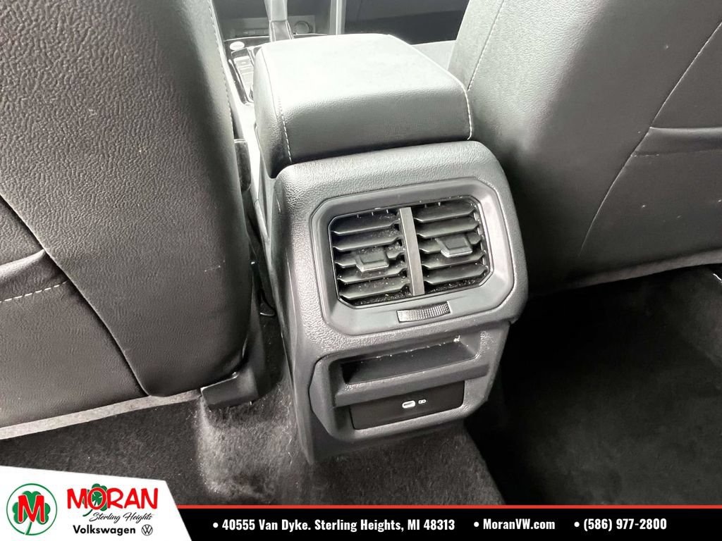 Certified 2023 Volkswagen Taos SEL AWD/4WD image 13