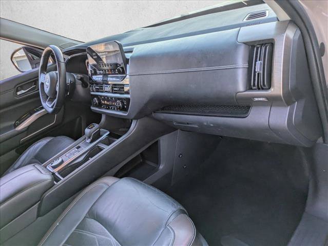 Used 2023 Nissan Pathfinder Platinum w/ Cargo Package image 24