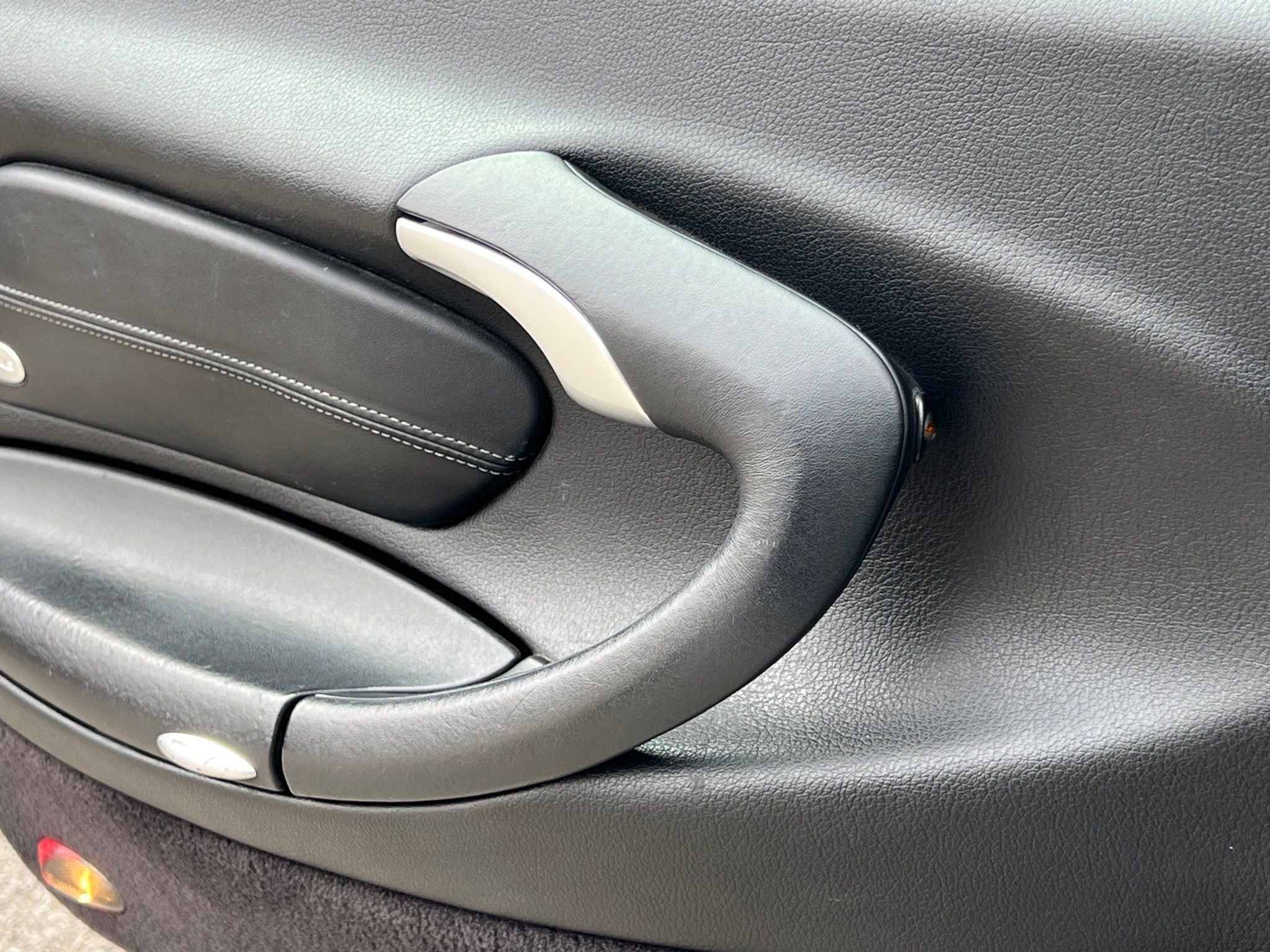 Used 2002 Porsche 911 Carrera image 22