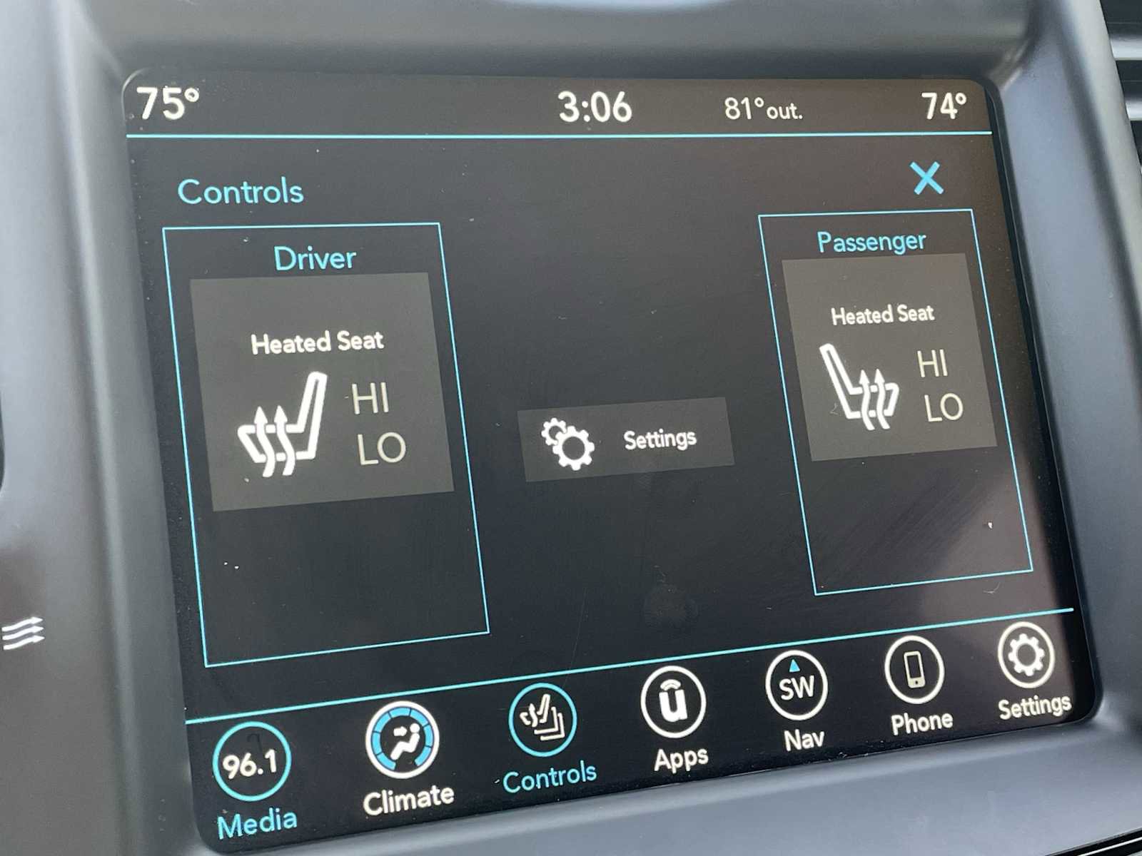 Used 2023 Chrysler 300 S image 23