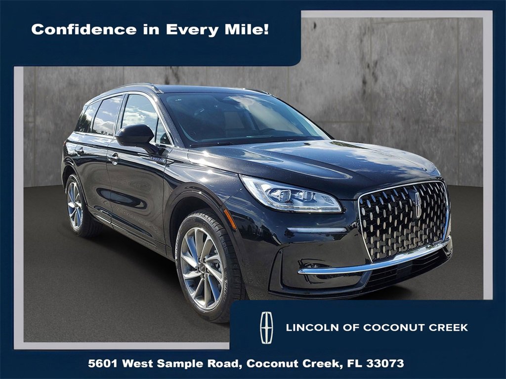 New 2026 Lincoln Corsair Grand Touring w/ Rear Removable Package Tray