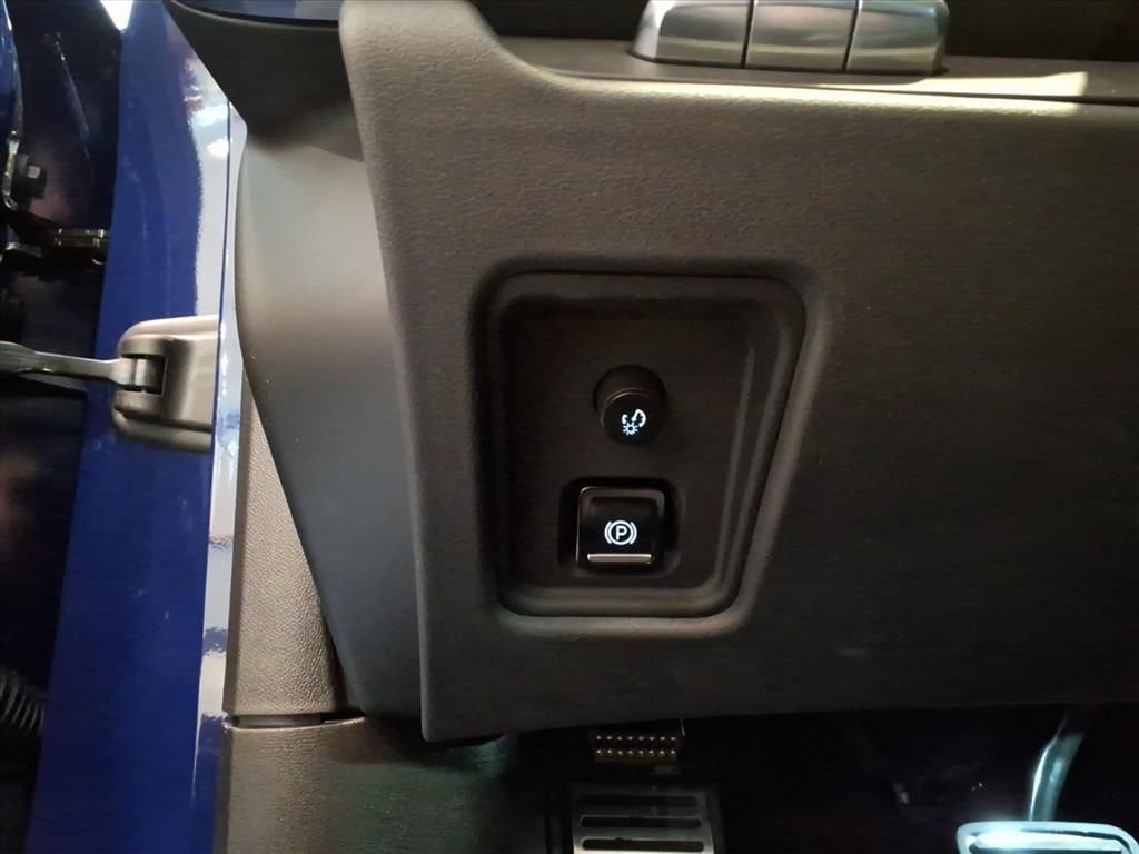 New 2025 Chevrolet Corvette E-Ray w/ ZER Performance Package AWD/4WD image 18