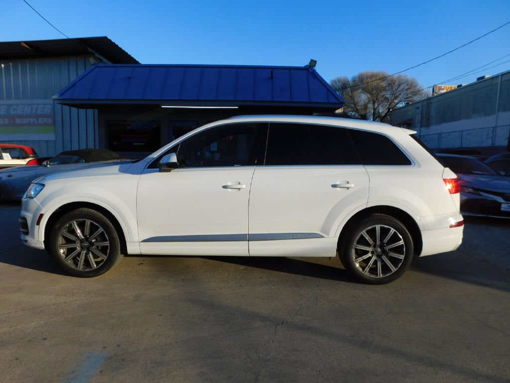 Used 2017 Audi Q7 2.0T Premium Plus w/ Premium Plus Package AWD/4WD image 4