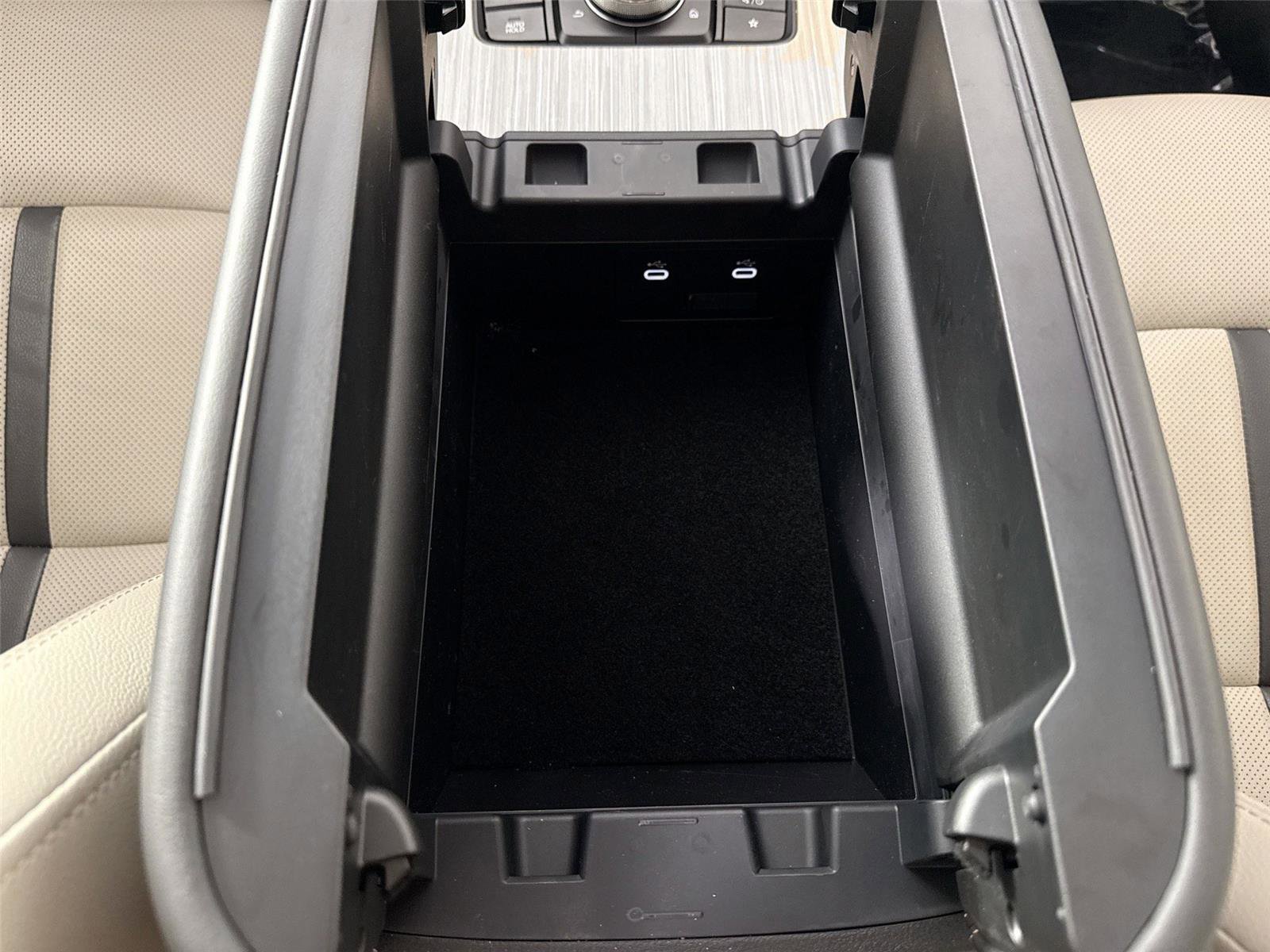 Certified 2025 MAZDA CX-70 3.3 Turbo w/ Premium Package image 36