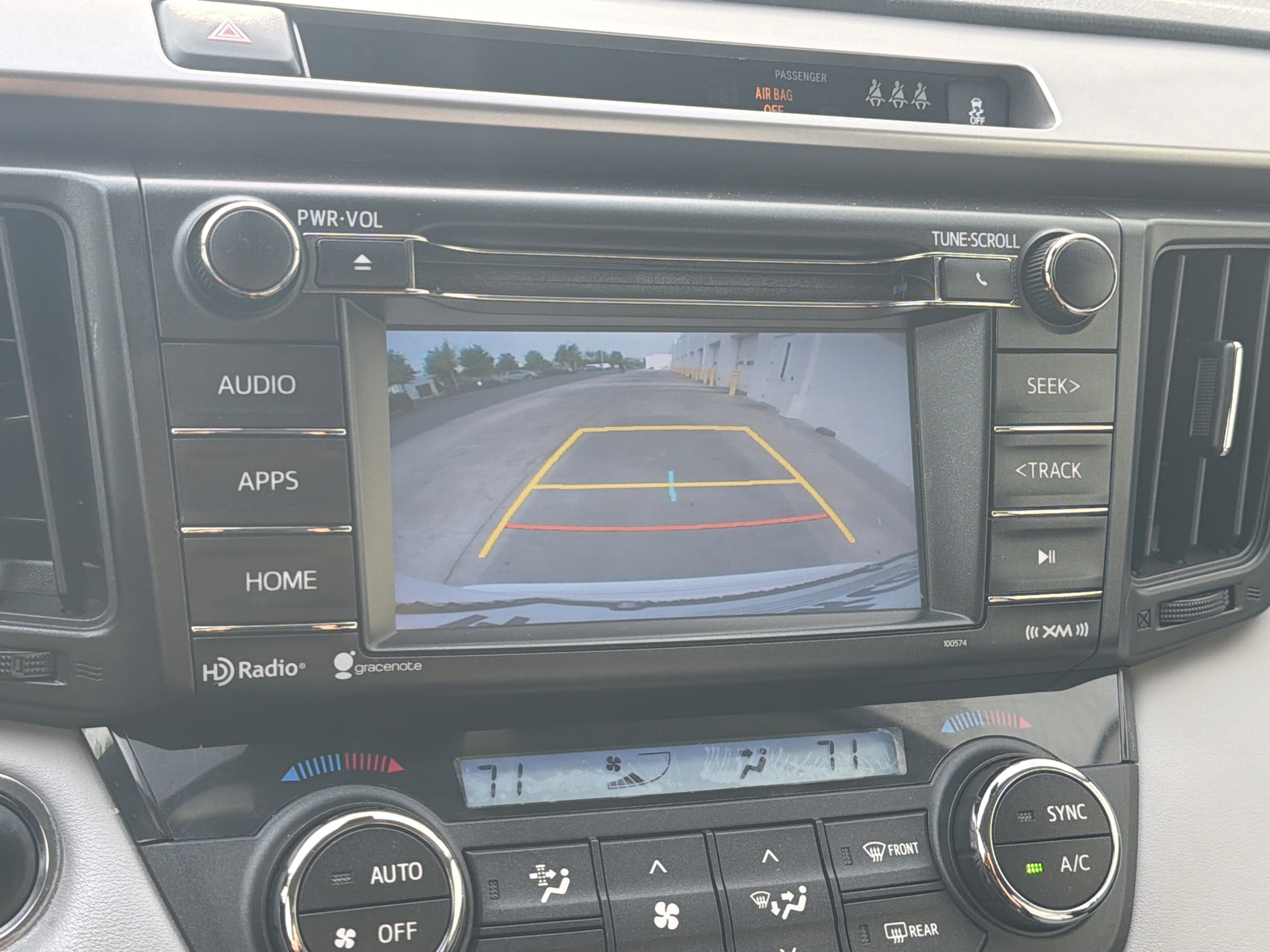 Used 2018 Toyota RAV4 XLE image 14