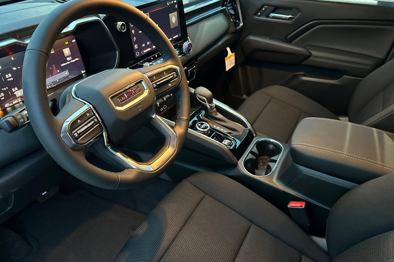 New 2026 GMC Canyon Elevation w/ Convenience Package image 11