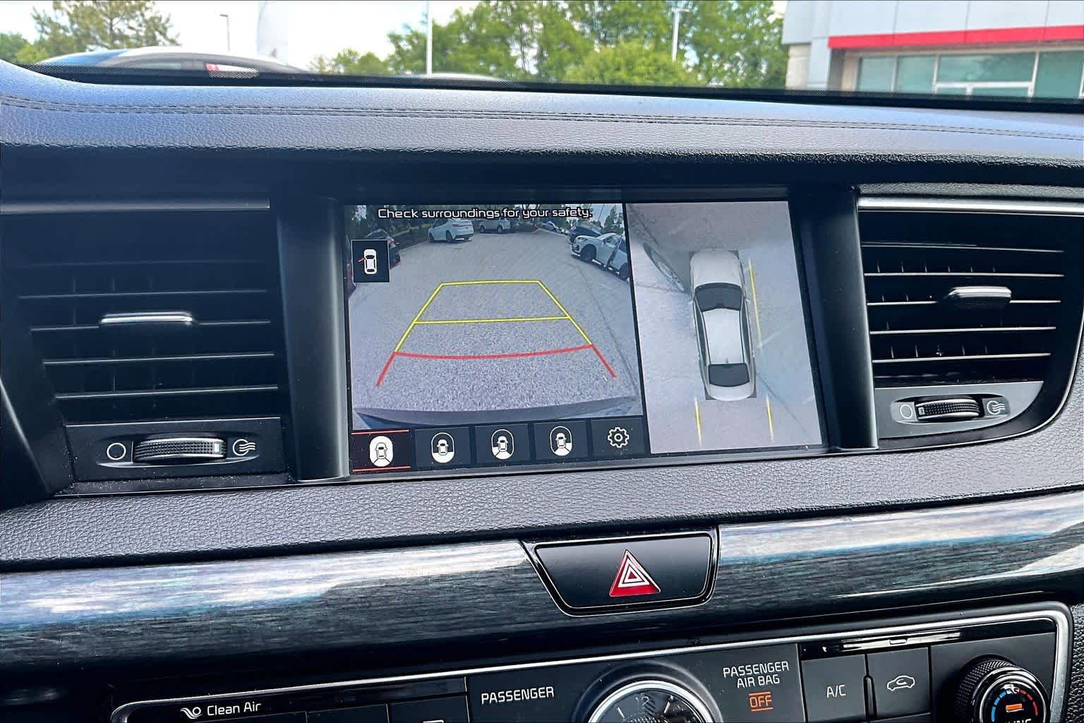 Used 2019 Kia Cadenza Limited FWD image 27