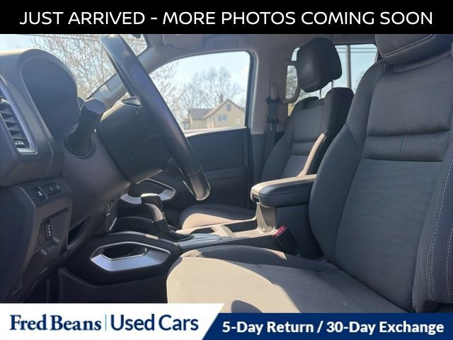 Certified 2022 Nissan Frontier SV image 12