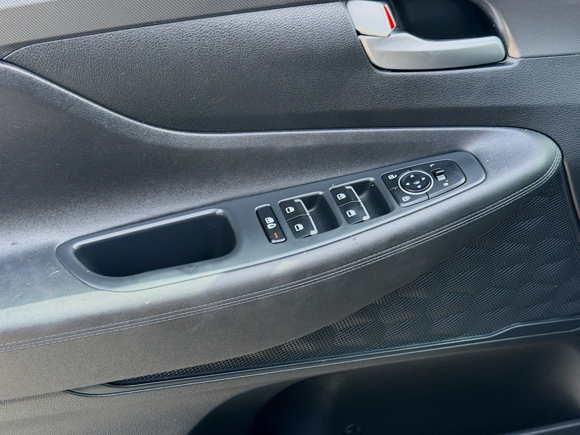 Used 2023 Hyundai Santa Fe SE FWD image 14