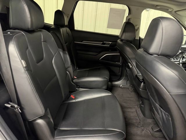 Used 2025 Kia Telluride S FWD image 27