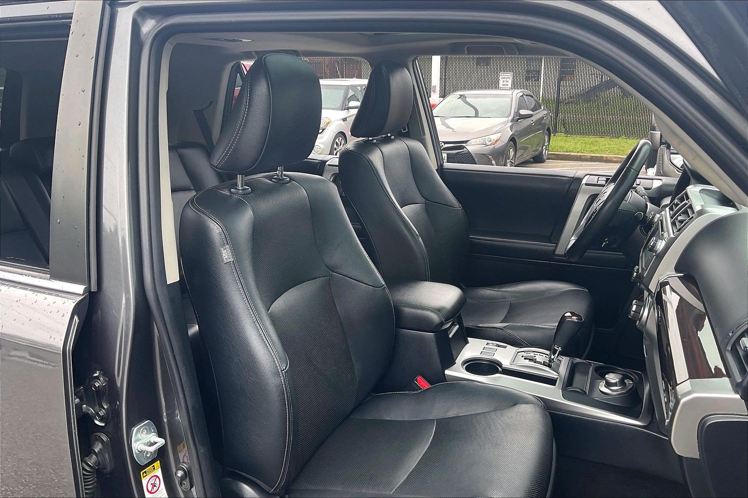 Used 2018 Toyota 4Runner Limited AWD/4WD image 9