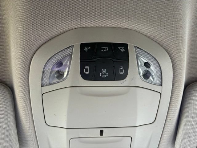 Used 2022 Chrysler Pacifica Touring-L FWD image 27